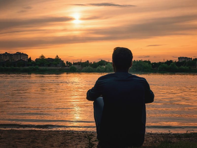 Phân tích ưu điểm và nhược điểm của khí chất Ưu tư
